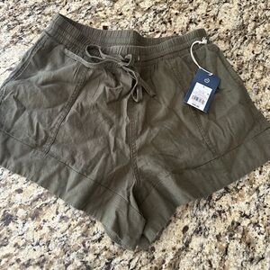 Women's Universal thread linen like drawstring short. Brand new with tags .